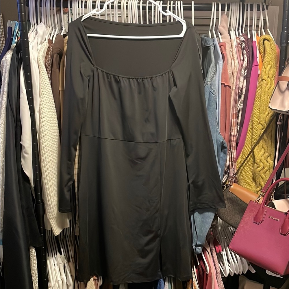 Black Long Sleeve Square Neck Mini Dress – Size XL